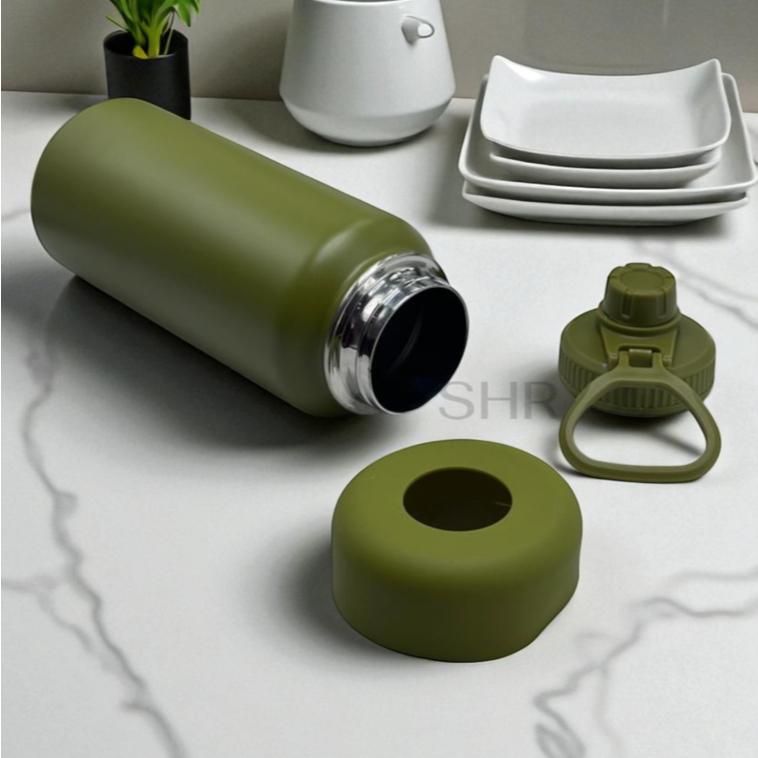 Garrafa Inox Térmica Com Capinha Protetora De Silicone Antiderrapante