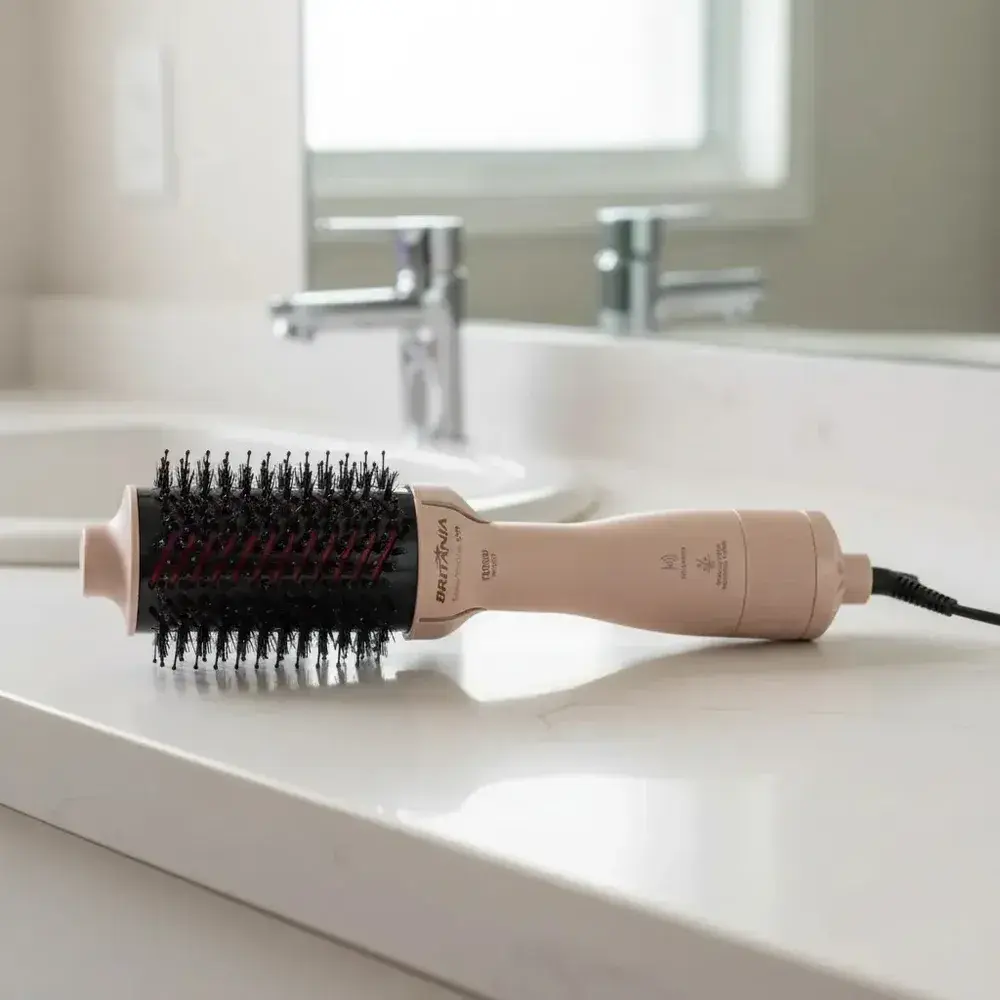 Escova Secadora e Modeladora Britânia 4 em 1 Anti Frizz BEC07R 1300W