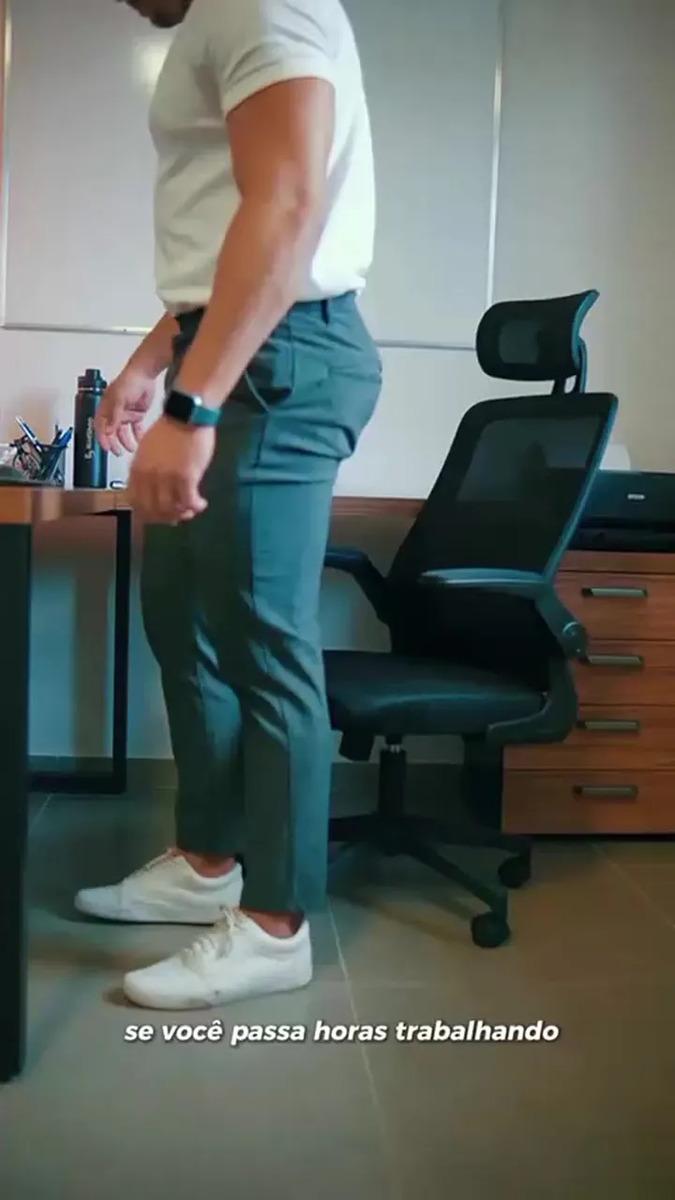 Cadeira Escritório Ergonômica Giratória Presidente Com Suporte Lombar Estofado Mesh 120kg Milão