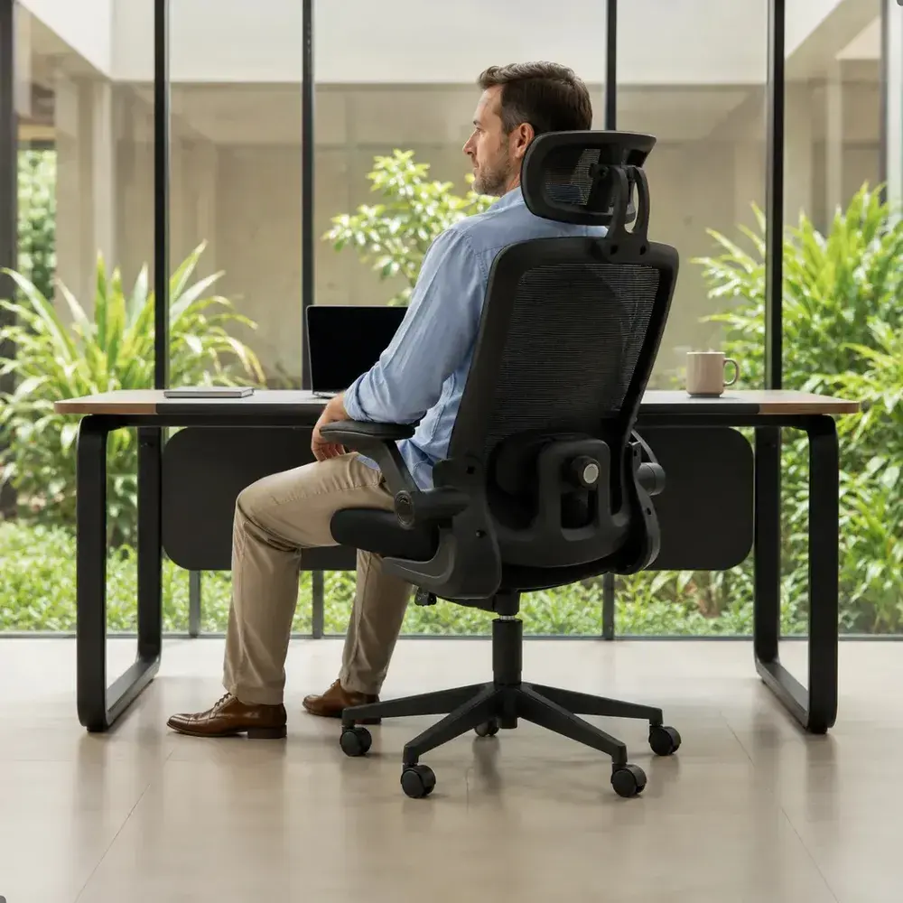 Cadeira Escritório Ergonômica Giratória Presidente Com Suporte Lombar Estofado Mesh 120kg Milão
